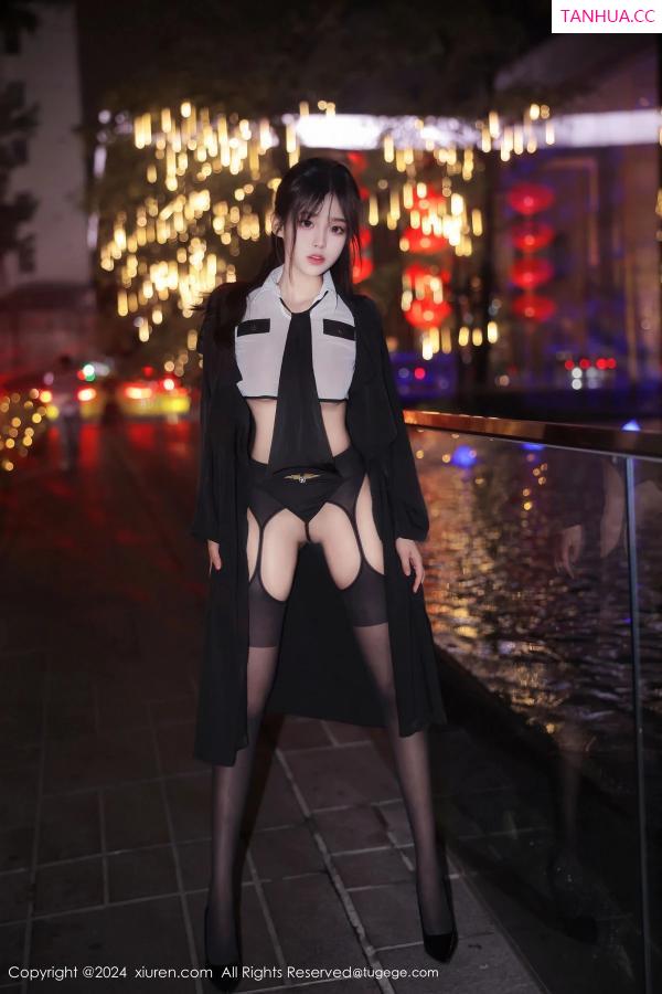   [XiuRen]高清写真图 2024.03.21 No.8265 王心悦 美腿黑丝第11张图片